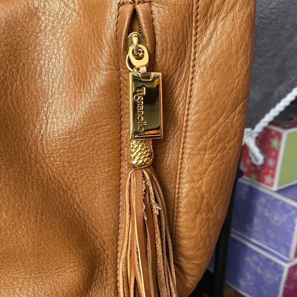 Vintage Tignanello Brown Leather Shoulder Bag with Gold Accents